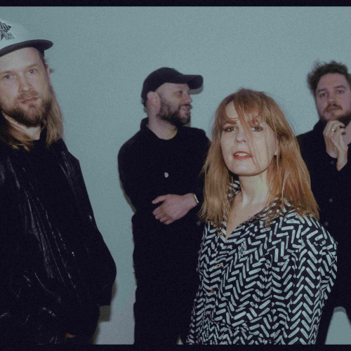 IZZY AND THE BLACK TREES